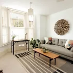 Beautiful Designer Flat In Maida Vale, Sleeps 4