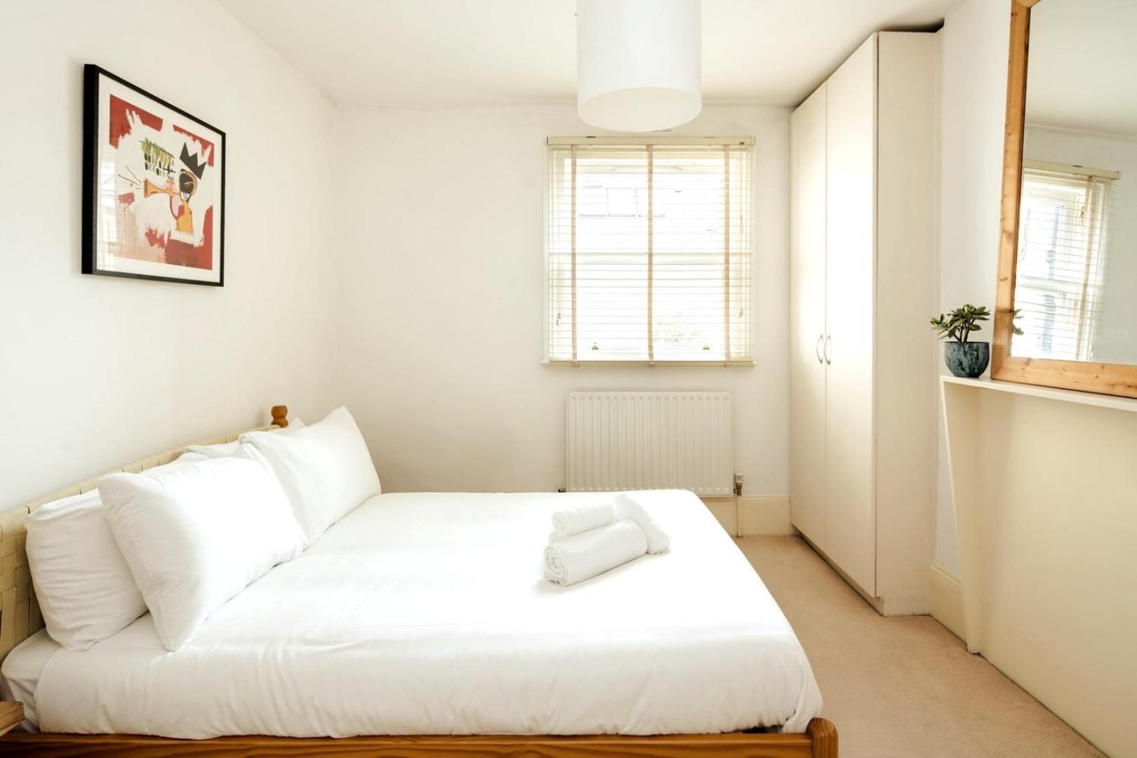 Beautiful Designer Flat In Maida Vale, Sleeps 4 * London